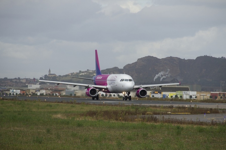 Felfüggeszti több olaszországi járatát is a Wizz Air