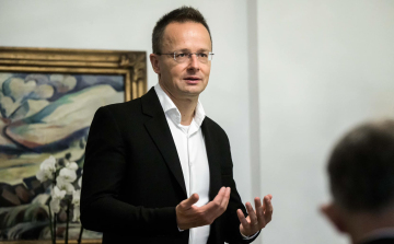 Szijjártó Péter: a háborúpártiak végső támadást indítottak az új realitás ellen