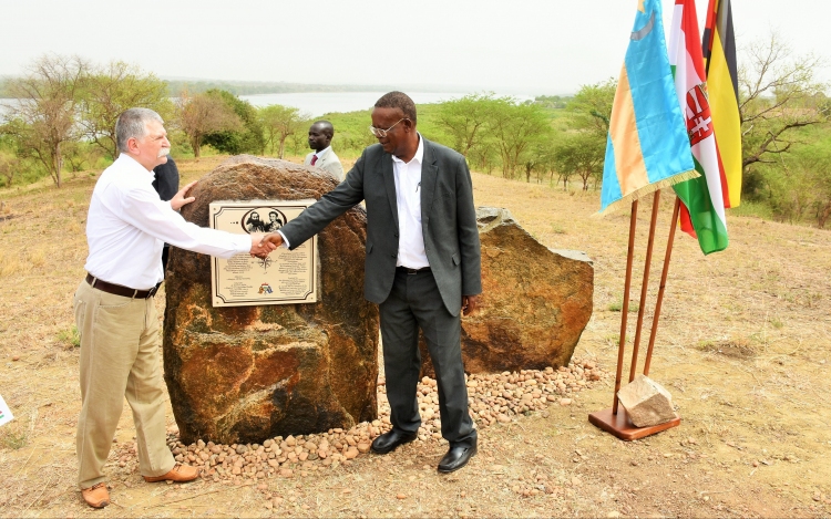 Magyar Afrika-felfedezőnő emléktábláját avatták fel Ugandában